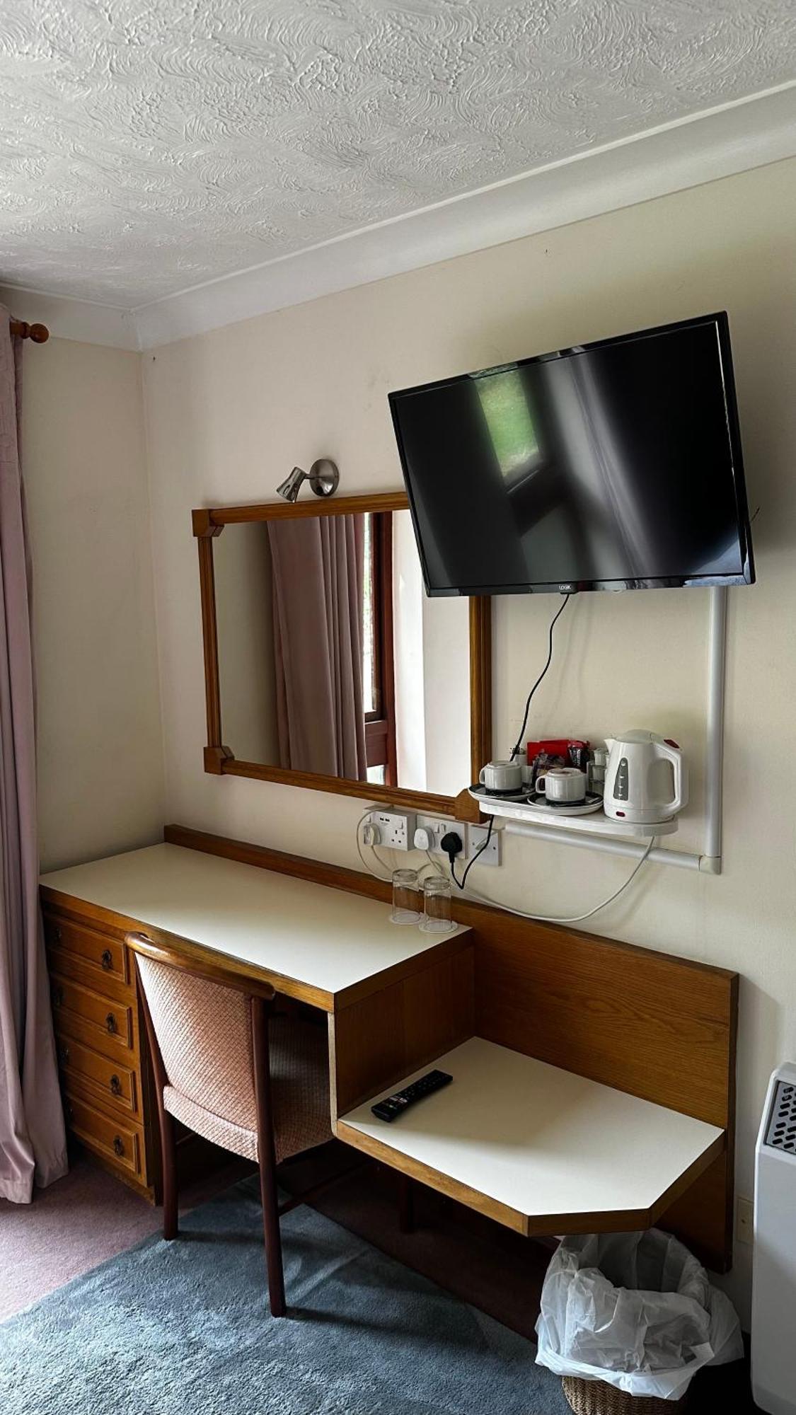 Farmhouse Inn Thaxted Eksteriør billede
