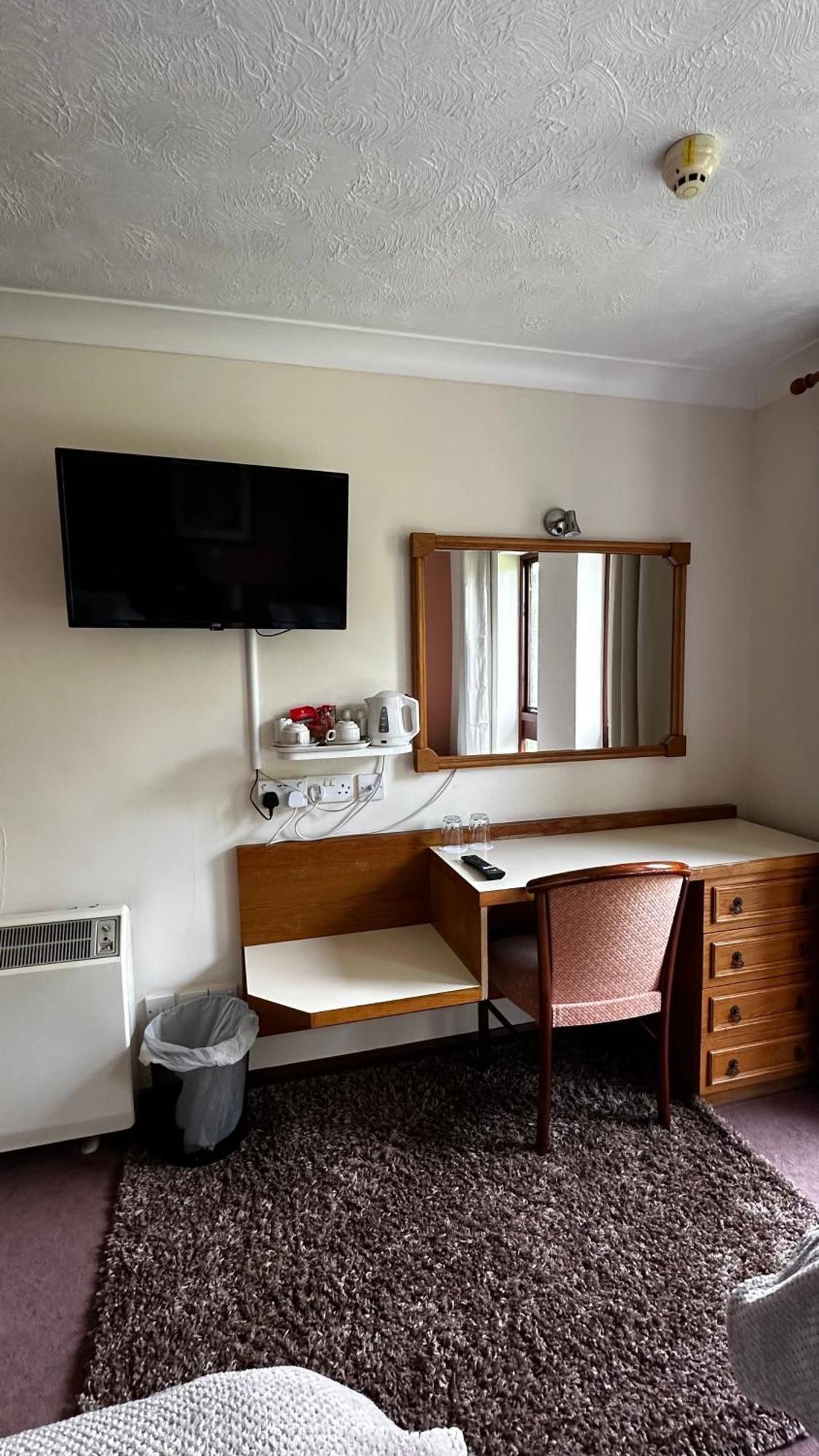 Farmhouse Inn Thaxted Eksteriør billede